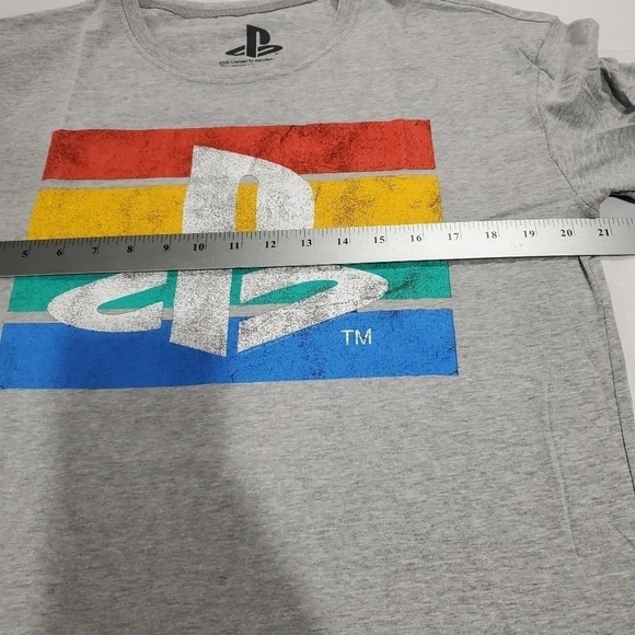 NWOT Gray Short Sleeve Playstation Graphic T- Shirt Size Small - Picture 8 of 8